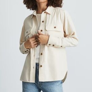 EVERLANE The Classic Cotton Flannel Shirt in heathered parchment